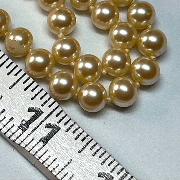 VTG 50's Simulated Pearls Golden Peach Champagne Double Strand 23" - Picture 7 of 9